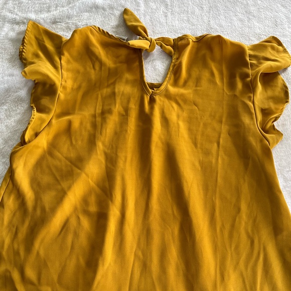 Mustard yellow blouse - Picture 5 of 9